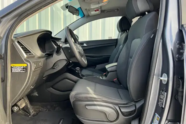 2018 Hyundai Tucson 2.0L FWD - Photo 11