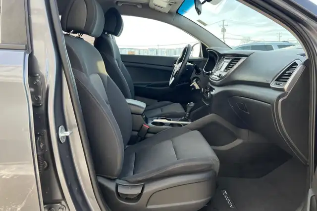 2018 Hyundai Tucson 2.0L FWD - Photo 19
