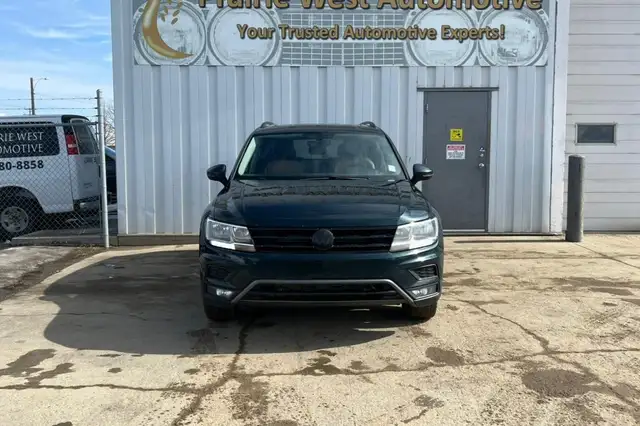 2018 Volkswagen Tiguan Comfortline 4MOTION Ltd Avail - Photo 2
