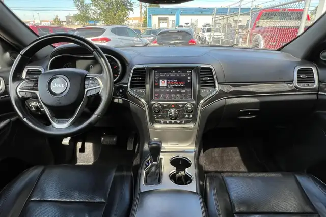 2018 Jeep Grand Cherokee Overland 4x4 - Photo 11