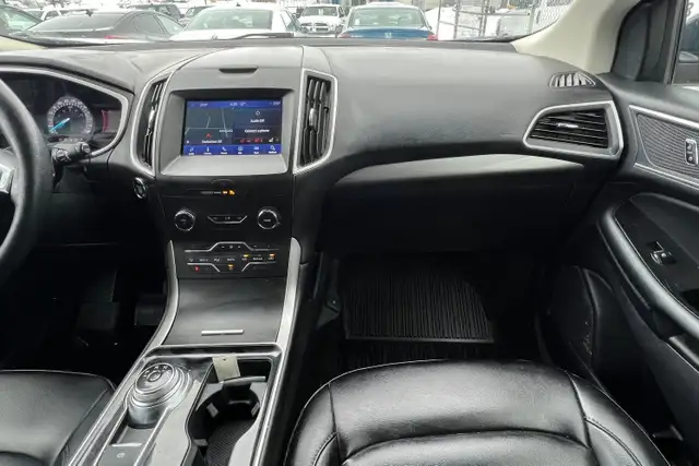 2019 Ford Edge SEL AWD - Photo 18
