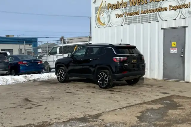 2017 Jeep Compass 4WD 4dr Limited - Photo 8