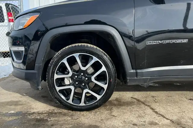 2017 Jeep Compass 4WD 4dr Limited - Photo 10