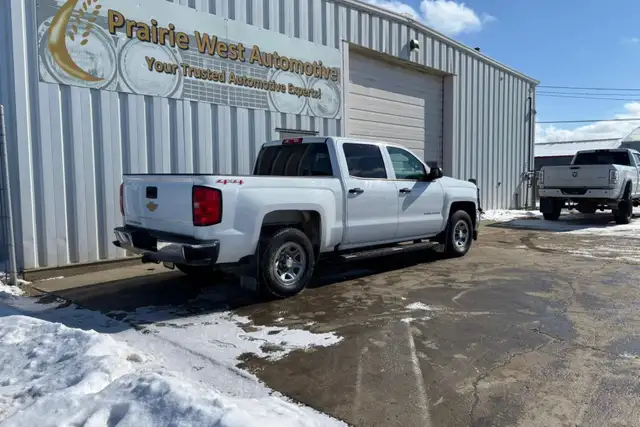 2017 Chevrolet Silverado 1500 4WD Crew Cab 143.5' LS - Photo 4