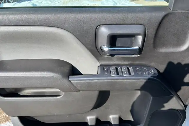 2017 Chevrolet Silverado 1500 4WD Crew Cab 143.5' LS - Photo 16