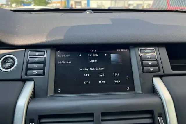2018 Land Rover Discovery Sport SE 4WD - Photo 18