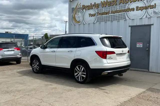 2017 Honda Pilot 4WD 4dr Touring - Photo 7