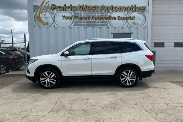 2017 Honda Pilot 4WD 4dr Touring - Photo 8