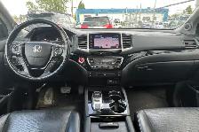 2017 Honda Pilot 4WD 4dr Touring - Photo 11