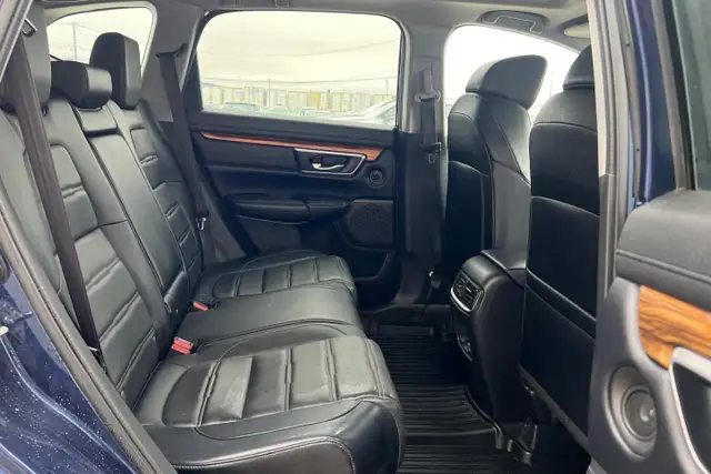 2018 Honda CR-V Touring AWD - Photo 12