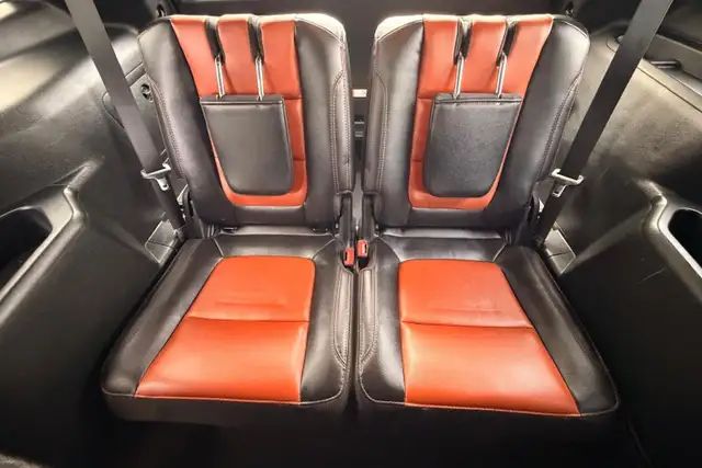 2019 Ford Explorer XLT 4WD - Photo 12
