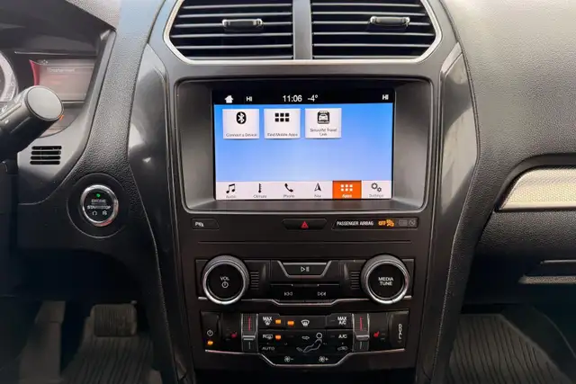 2019 Ford Explorer XLT 4WD - Photo 18