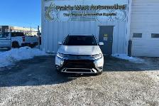 2020 Mitsubishi Outlander ES S-AWC - Photo 2