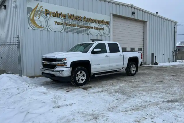 2018 Chevrolet Silverado 1500 4WD Crew Cab 143.5' LT w/1LT - Photo 10