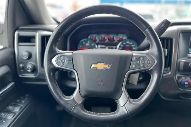 2018 Chevrolet Silverado 1500 4WD Crew Cab 143.5' LT w/1LT - Photo 11