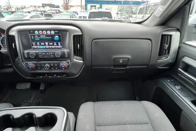 2018 Chevrolet Silverado 1500 4WD Crew Cab 143.5' LT w/1LT - Photo 19