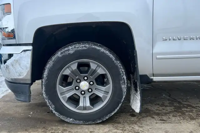 2018 Chevrolet Silverado 1500 4WD Crew Cab 143.5' LT w/1LT - Photo 10