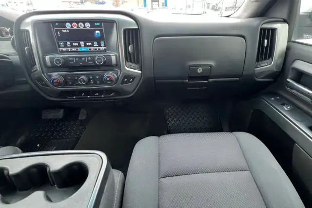 2018 Chevrolet Silverado 1500 4WD Crew Cab 143.5' LT w/1LT - Photo 19