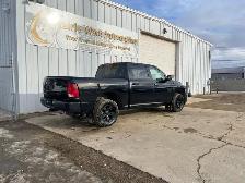 2023 Ram 1500 Classic Tradesman 4x4 Crew Cab 5'7' Box - Photo 5