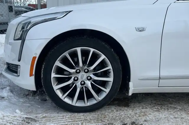 2018 Cadillac CT6 4dr Sdn 3.6L Luxury AWD - Photo 10