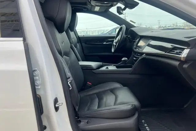 2018 Cadillac CT6 4dr Sdn 3.6L Luxury AWD - Photo 12