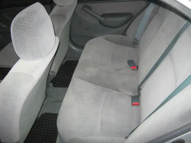 2002 Honda Civic DX PETIT BUDGET !! - Photo 8