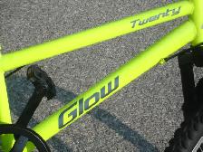 GREAT SHAPE OVERALL BOY'S 20' GLOW 7 SPEED WITH SUSPENSION! - Photo 5