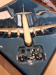 Corgi Boeing 377 Stratocruiser of BOAC 1:144 Die-cast Model - Photo 2