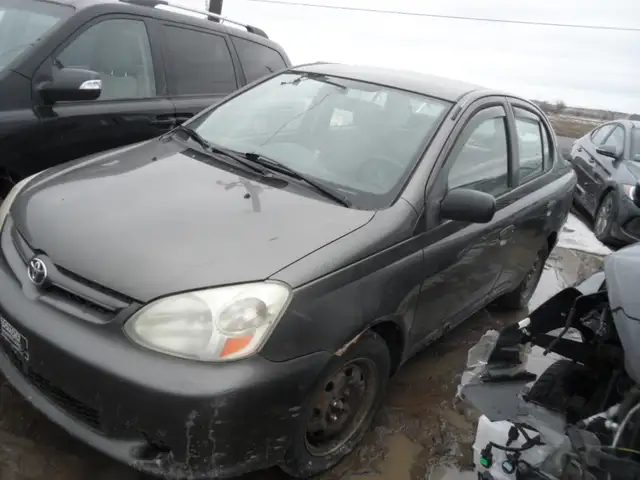2005 Toyota Echo 4 porte sedan automatique - Photo 2