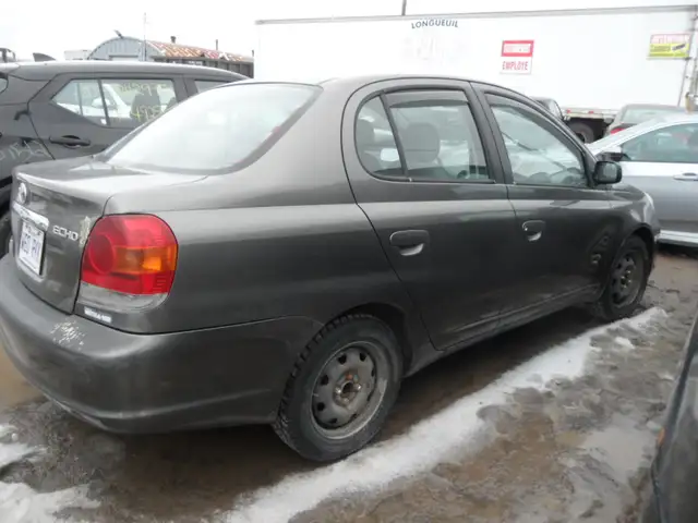 2005 Toyota Echo 4 porte sedan automatique - Photo 4