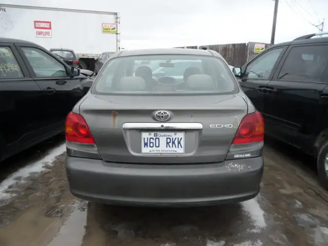 2005 Toyota Echo 4 porte sedan automatique - Photo 6