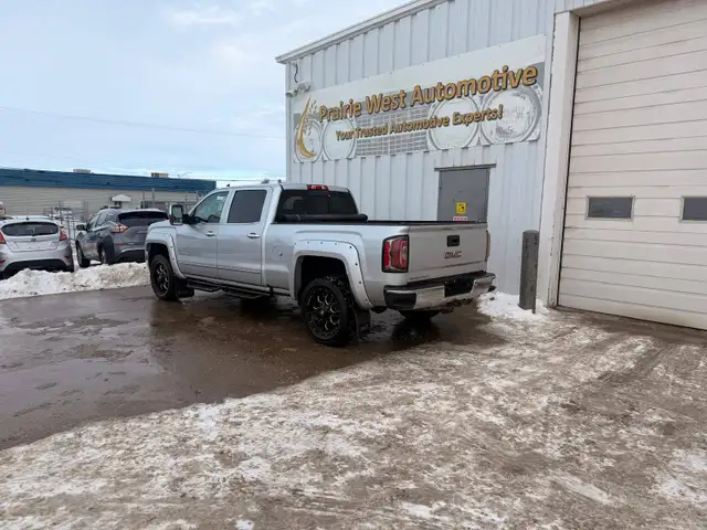 2017 GMC Sierra 1500 4WD Crew Cab 153.0' SLT - Photo 7