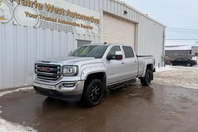 2017 GMC Sierra 1500 4WD Crew Cab 153.0' SLT - Photo 9