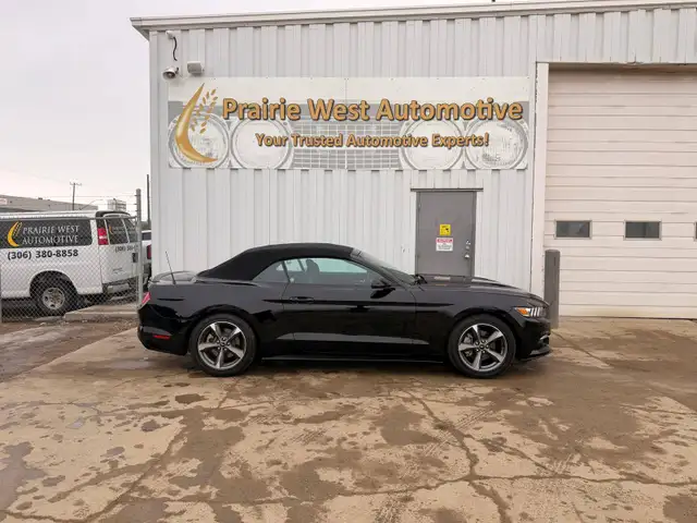 2017 Ford Mustang 2dr Conv V6 - Photo 4