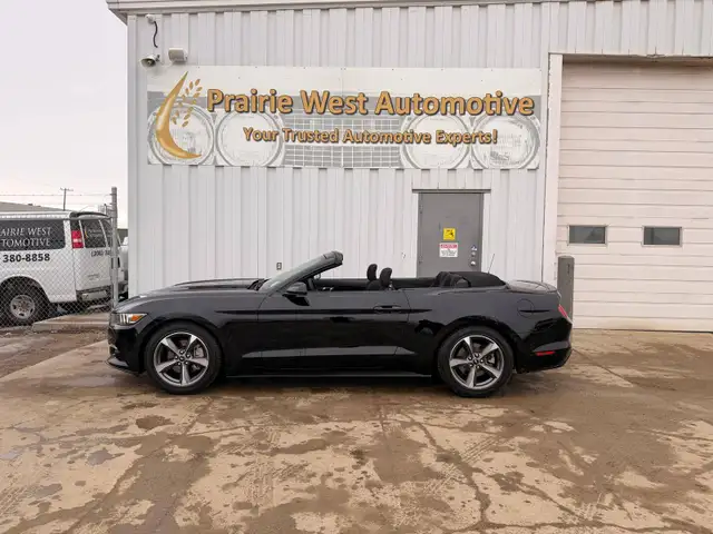 2017 Ford Mustang 2dr Conv V6 - Photo 9
