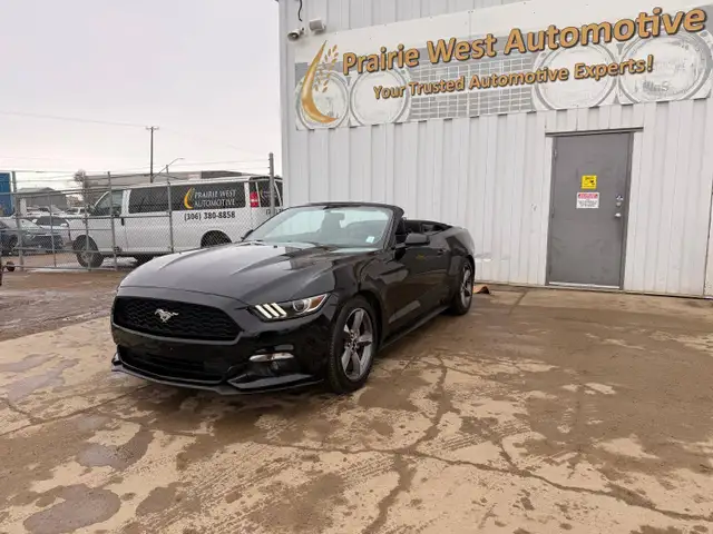2017 Ford Mustang 2dr Conv V6 - Photo 10