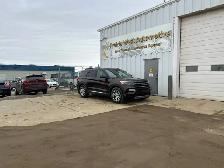 2020 Ford Explorer XLT 4WD - Photo 3