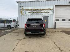 2020 Ford Explorer XLT 4WD - Photo 6