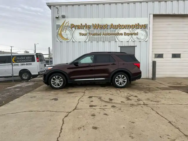2020 Ford Explorer XLT 4WD - Photo 8