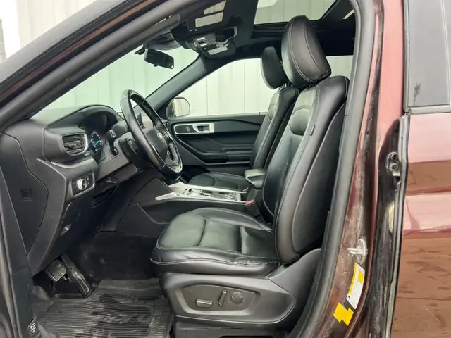 2020 Ford Explorer XLT 4WD - Photo 10