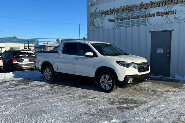 2017 Honda Ridgeline 4WD Crew Cab LX - Photo 3