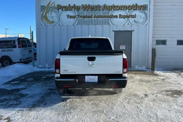 2017 Honda Ridgeline 4WD Crew Cab LX - Photo 6