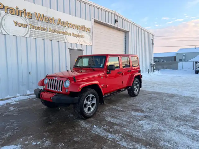 2017 Jeep WRANGLER UNLIMITED 4WD 4dr Sahara - Photo 9