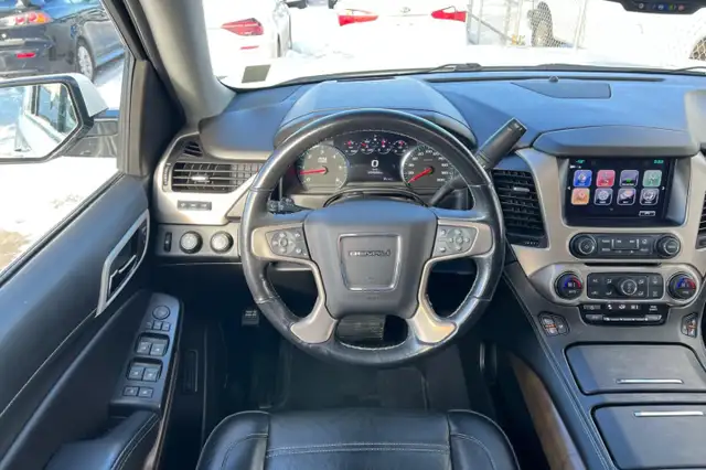 2019 GMC Yukon 4WD 4dr Denali - Photo 10