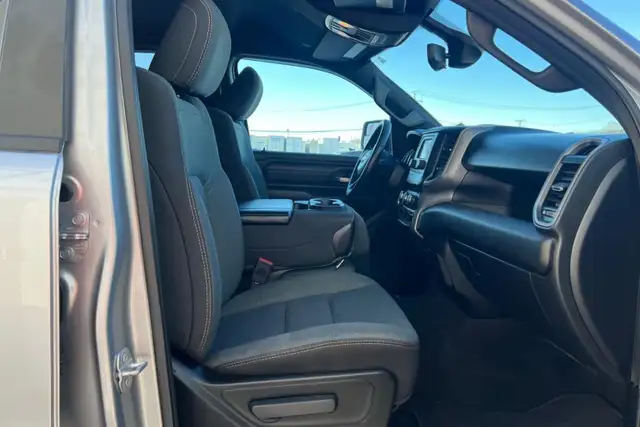 2022 Ram 1500 Tradesman 4x4 Quad Cab 6'4' Box - Photo 12