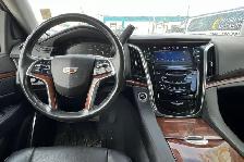 2015 Cadillac Escalade 4WD 4dr Luxury - Photo 17