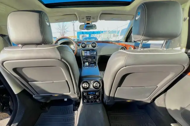2014 Jaguar XJ 4dr Sdn XJL Portfolio AWD - Photo 14