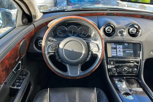 2014 Jaguar XJ 4dr Sdn XJL Portfolio AWD - Photo 17