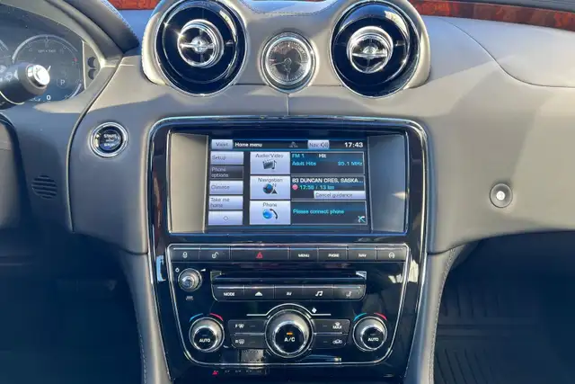 2014 Jaguar XJ 4dr Sdn XJL Portfolio AWD - Photo 19