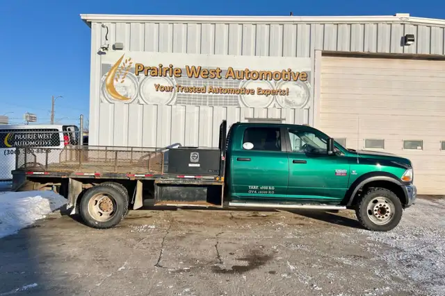 2011 Ram 5500 SLT 6.7 L6 Crew Cab - No Accident - Photo 4